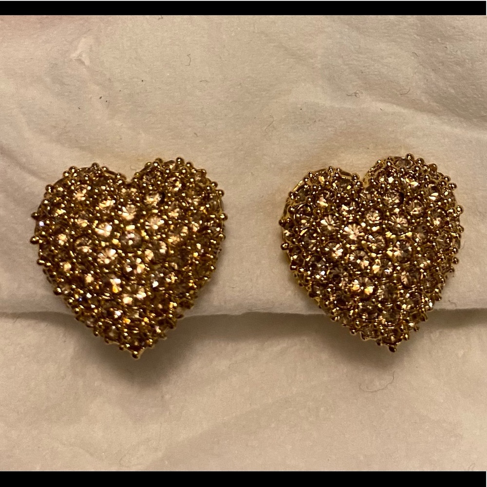 Goldtone mini rhinestone heart clip on earrings